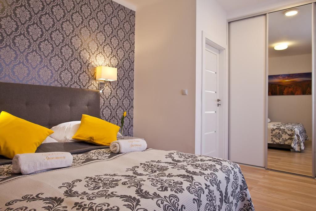 Apartament City Center Platinum Krynica Zdroj Bagian luar foto